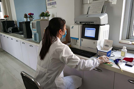 ҽ�ö�ͯ΢��Ԫ�ؼ����֮���ӳ�ʲôʳ�ﳤ�ÿ�